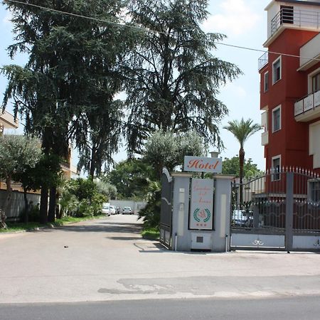 Hotel Il Giardino Degli Aranci Nola Kültér fotó