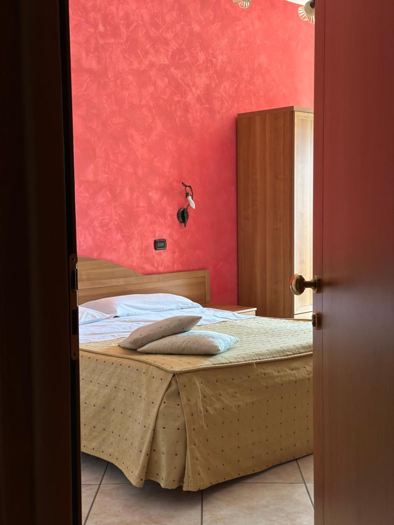 Hotel Il Giardino Degli Aranci Nola Kültér fotó