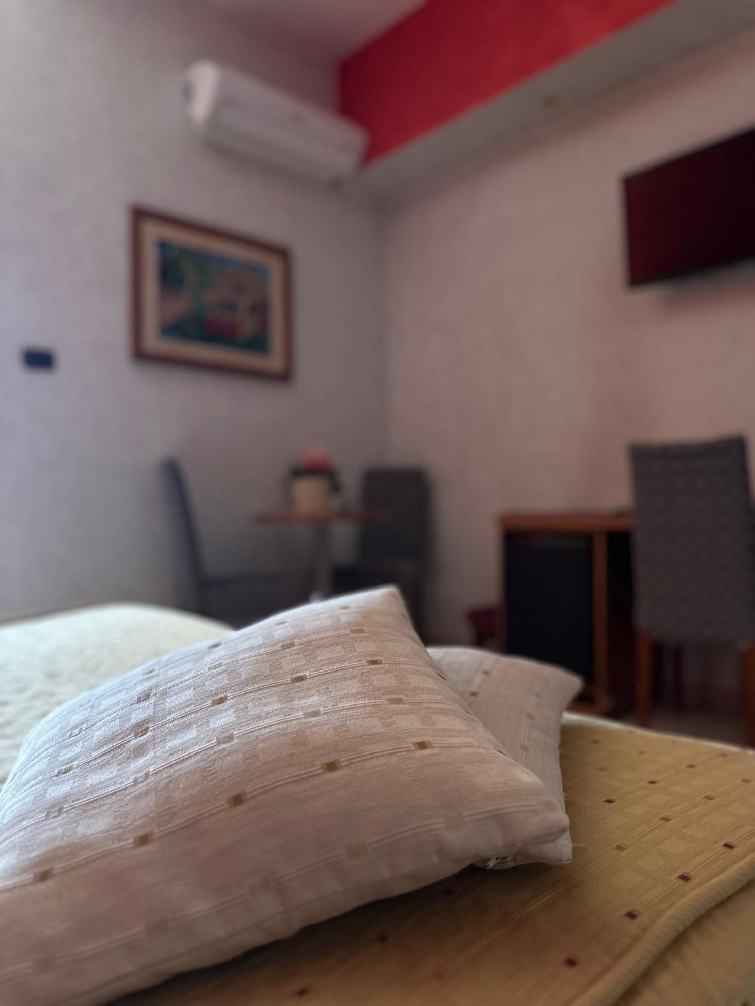 Hotel Il Giardino Degli Aranci Nola Kültér fotó