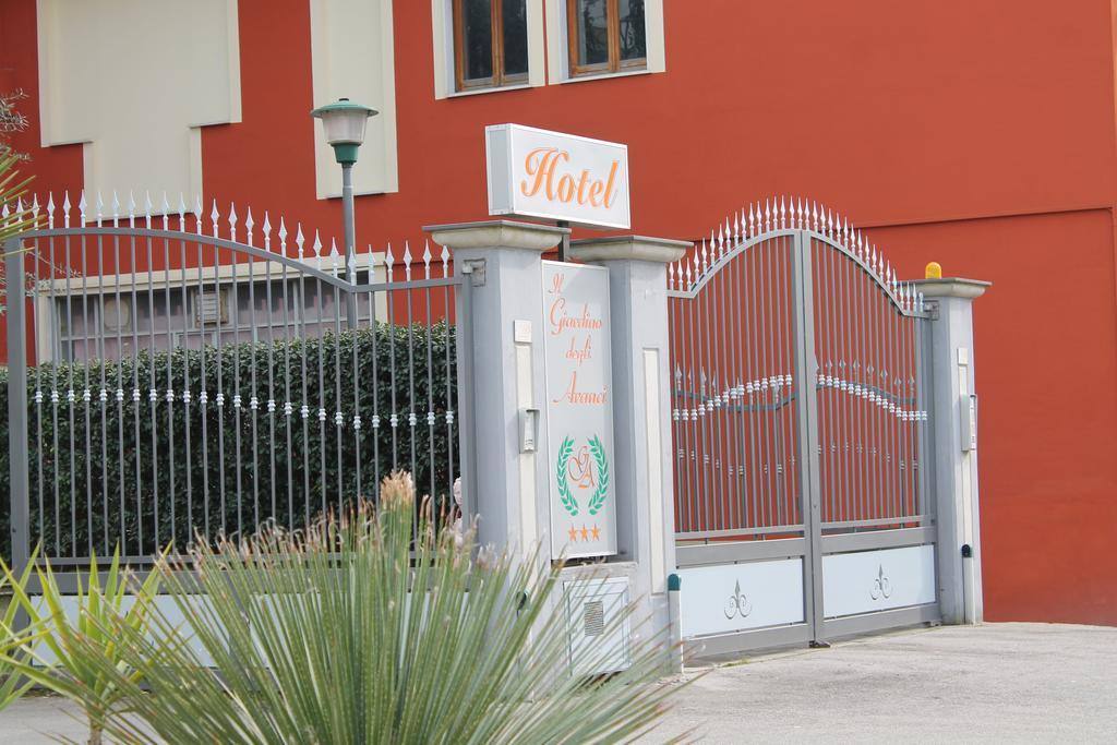 Hotel Il Giardino Degli Aranci Nola Kültér fotó